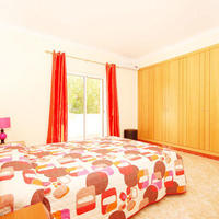 Villa at the second line of the sea / lake, in the suburbs in Portugal, Albufeira, 355 sq.m.