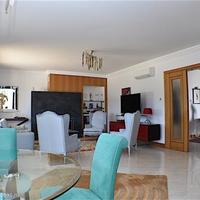 Villa in the suburbs in Portugal, Cascais, 187 sq.m.