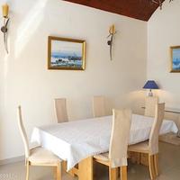 Villa at the second line of the sea / lake in Portugal, Cascais, 259 sq.m.