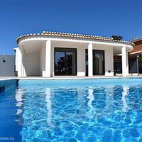 Вилла на второй линии моря/озера в Португалии, Албуфейра, 183 кв.м.