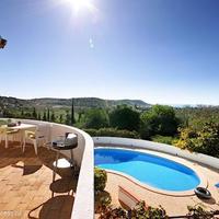 Villa in the suburbs in Portugal, Cascais, 223 sq.m.