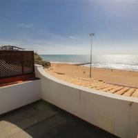 Penthouse in the city center, at the first line of the sea / lake in Portugal, Albufeira, 176 sq.m.