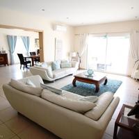 Вилла в пригороде в Португалии, Албуфейра, 330 кв.м.