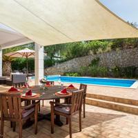 Вилла в пригороде в Португалии, Кашкайш, 196 кв.м.