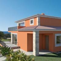 Villa at the first line of the sea / lake in Portugal, Albufeira, 250 sq.m.
