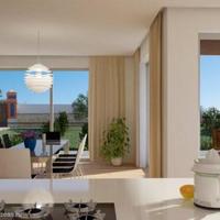 Villa at the first line of the sea / lake in Portugal, Albufeira, 250 sq.m.