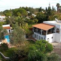 Villa in the suburbs in Portugal, Albufeira, 212 sq.m.