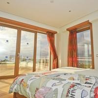 Villa in the suburbs in Portugal, Cascais, 309 sq.m.