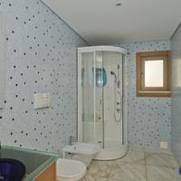 Villa in the suburbs in Portugal, Cascais, 309 sq.m.