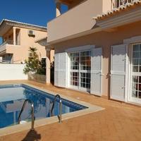 Villa in Portugal, Cascais, 330 sq.m.