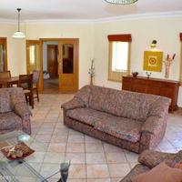 Villa in the city center in Portugal, Albufeira, 298 sq.m.