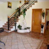 Villa in the city center in Portugal, Albufeira, 298 sq.m.