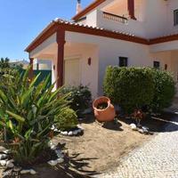 Villa in the city center in Portugal, Albufeira, 298 sq.m.