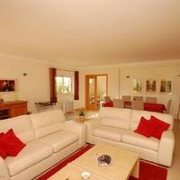 Villa in the suburbs in Portugal, Cascais, 280 sq.m.