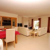 Villa in the suburbs in Portugal, Cascais, 280 sq.m.