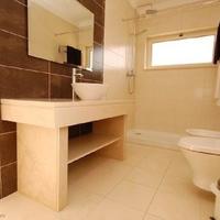 Villa in the suburbs in Portugal, Cascais, 280 sq.m.