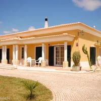 House in the suburbs in Portugal, Albufeira, 250 sq.m.