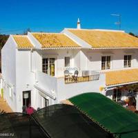 Villa in the suburbs in Portugal, Albufeira, 205 sq.m.