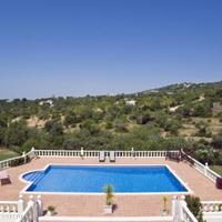 Villa in the suburbs in Portugal, Cascais, 643 sq.m.