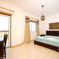 Villa in the suburbs in Portugal, Albufeira, 180 sq.m.