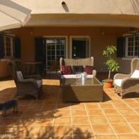 Villa in the suburbs in Portugal, Albufeira, 450 sq.m.