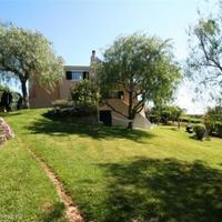 Villa in the suburbs in Portugal, Albufeira, 450 sq.m.