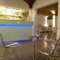 Bungalow at the second line of the sea / lake, in the city center in Portugal, Cascais