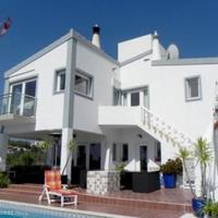 House in the suburbs in Portugal, Albufeira, 259 sq.m.