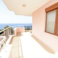 Квартира на первой линии моря/озера в Турции, 120 кв.м.