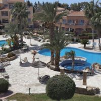 Apartment at the seaside in Republic of Cyprus, Eparchia Pafou, 150 sq.m.
