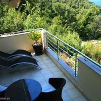 Flat in the city center, at the first line of the sea / lake in Montenegro