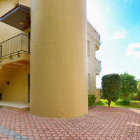 Апартаменты в пригороде в Турции, 65 кв.м.