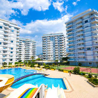 Flat in the city center, at the first line of the sea / lake in Turkey, 160 sq.m.