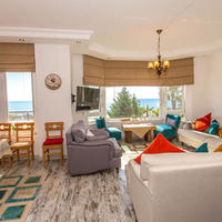 Flat at the first line of the sea / lake in Turkey, 85 sq.m.