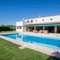 Villa in Spain, Balearic Islands, Palma, 425 sq.m.