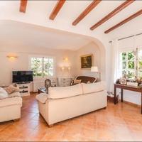 Villa in Spain, Balearic Islands, Palma, 250 sq.m.
