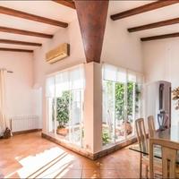 Villa in Spain, Balearic Islands, Palma, 250 sq.m.