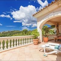 Villa in Spain, Balearic Islands, Palma, 450 sq.m.