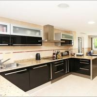 Flat in Spain, Balearic Islands, Palma, 170 sq.m.