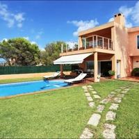 Villa in Spain, Balearic Islands, Palma, 260 sq.m.