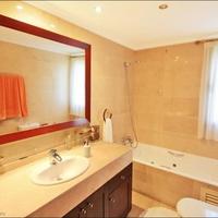 Flat in Spain, Balearic Islands, Palma, 132 sq.m.