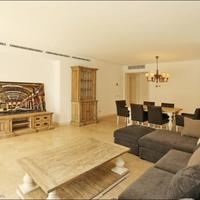 Flat in Spain, Balearic Islands, Palma, 152 sq.m.
