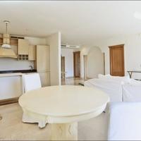 Flat in Spain, Balearic Islands, Palma, 140 sq.m.
