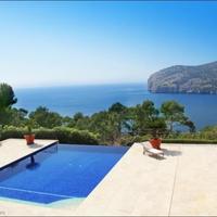 Villa in Spain, Balearic Islands, Palma, 600 sq.m.
