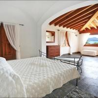 Villa in Spain, Balearic Islands, Palma, 600 sq.m.