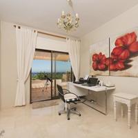 Apartment in the suburbs in Spain, Andalucia, 220 sq.m.