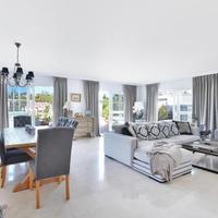 Penthouse in the suburbs in Spain, Andalucia, 177 sq.m.