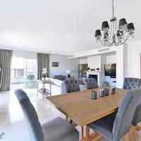 Penthouse in the suburbs in Spain, Andalucia, 177 sq.m.