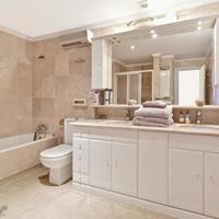 Penthouse in the suburbs in Spain, Andalucia, 177 sq.m.