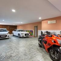 Вилла в пригороде в Испании, Каталония, Багур, 800 кв.м.